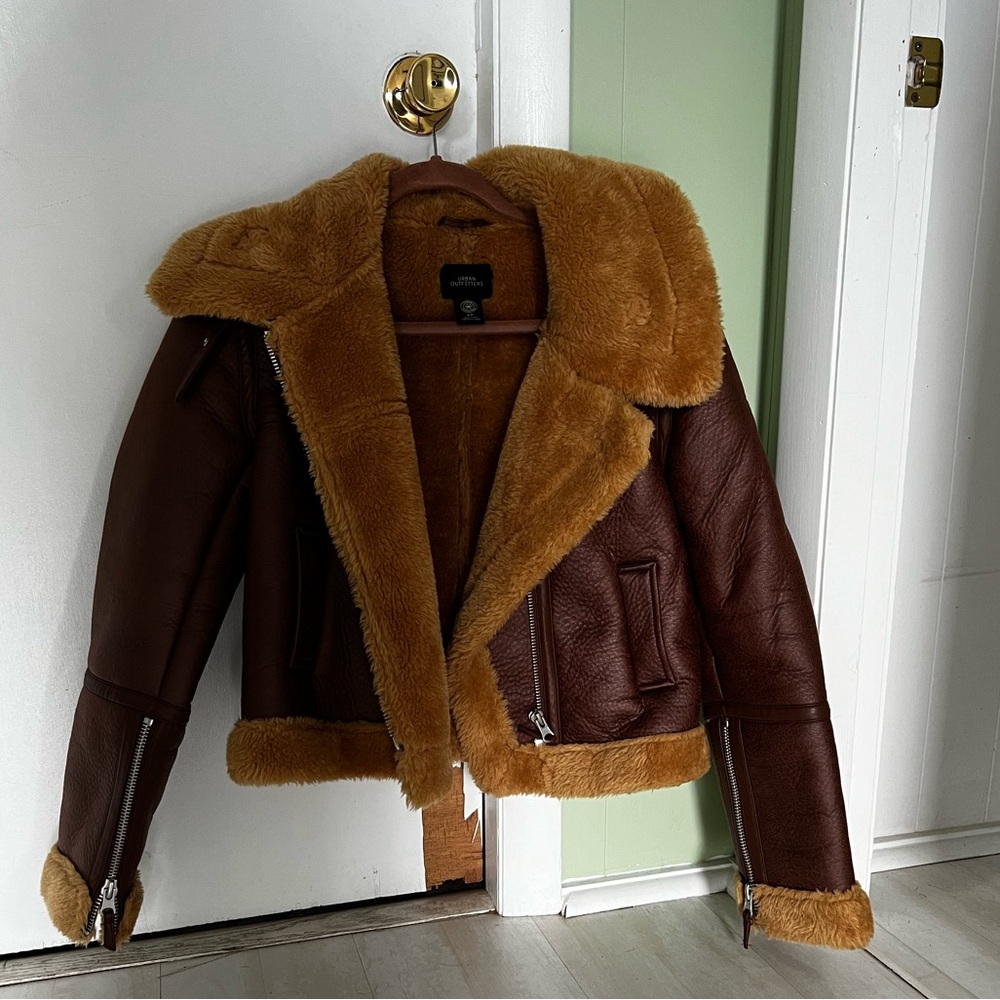 OVERSIZED LEATHER AVIATOR JACKET URBAN OUTFITTERS